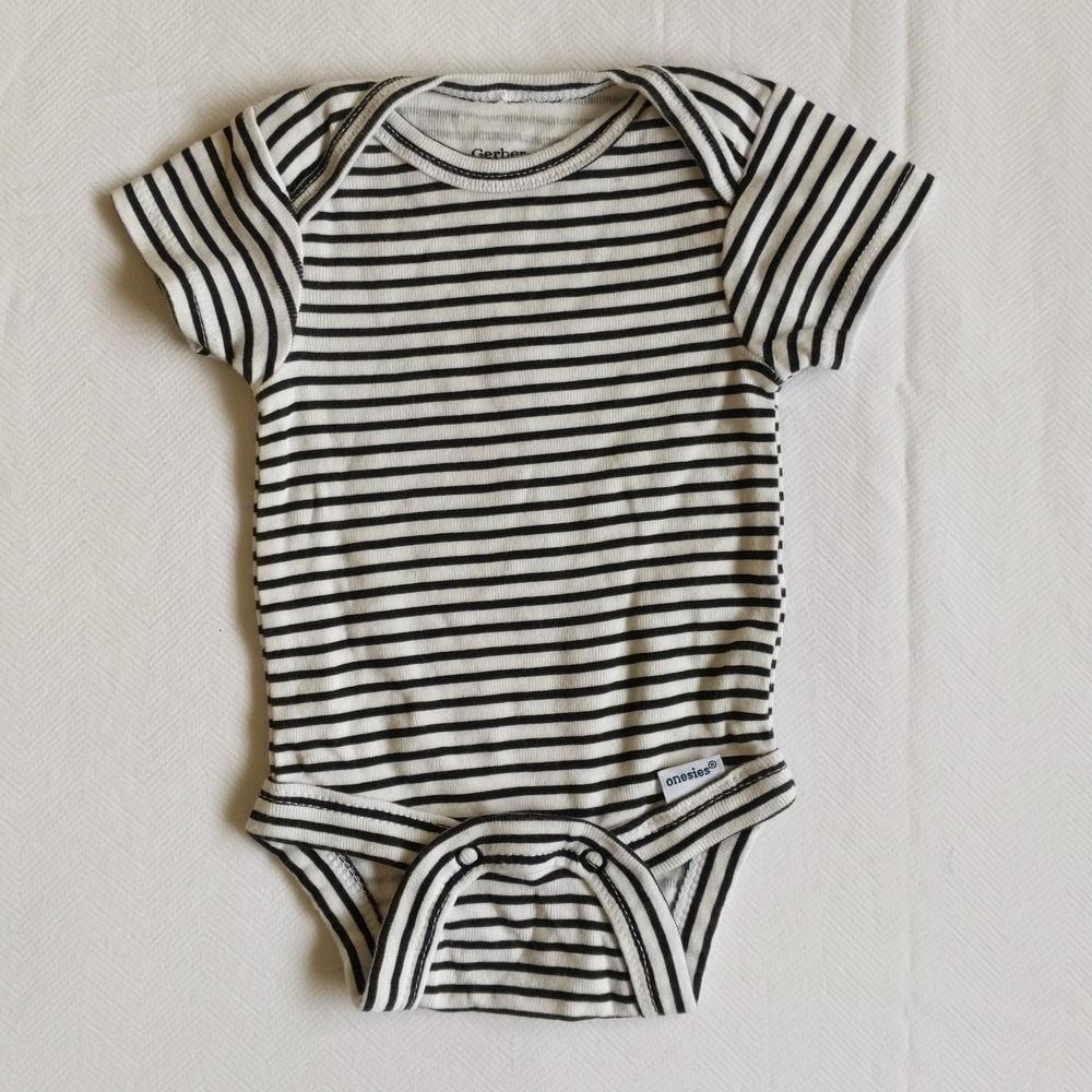 gerber onesie b&w striped cotton newborn bodysuit diaper shirt unisex
